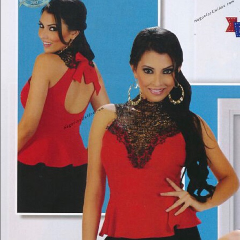 🆕✨ Red Peplum Top